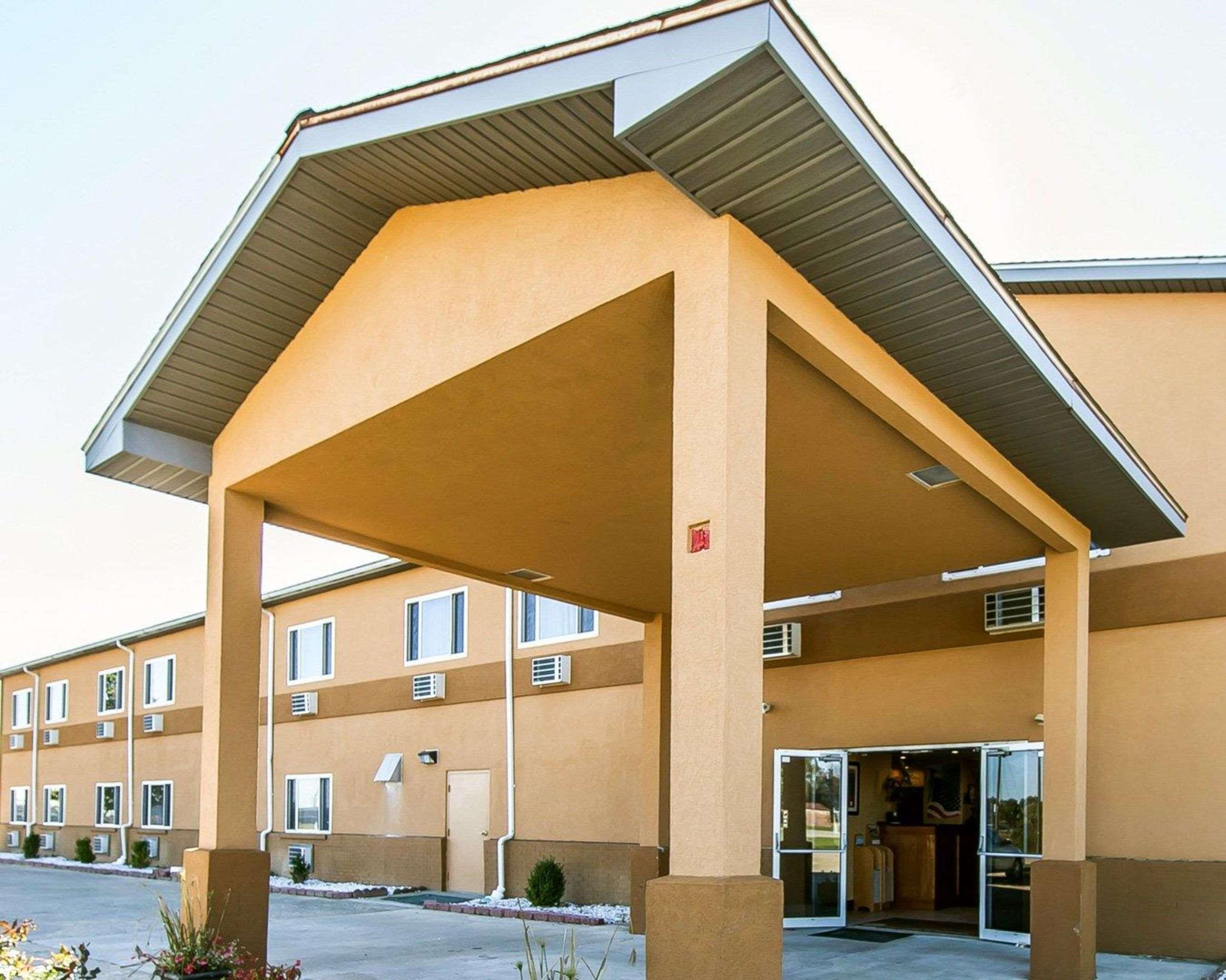 Quality Inn Seaman Exterior foto