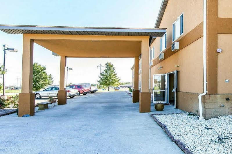 Quality Inn Seaman Exterior foto